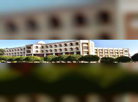 LNCT University